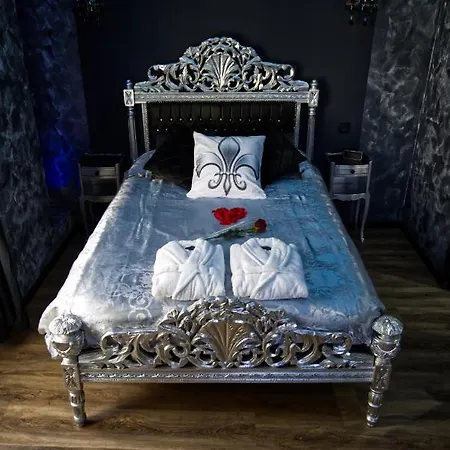Nuit Romantique - Jacuzzi - - Romance Royale * Beziers