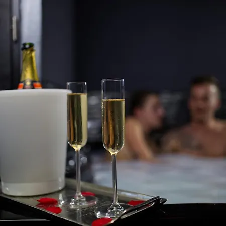 Nuit Romantique - Jacuzzi - - Romance Royale Apartment